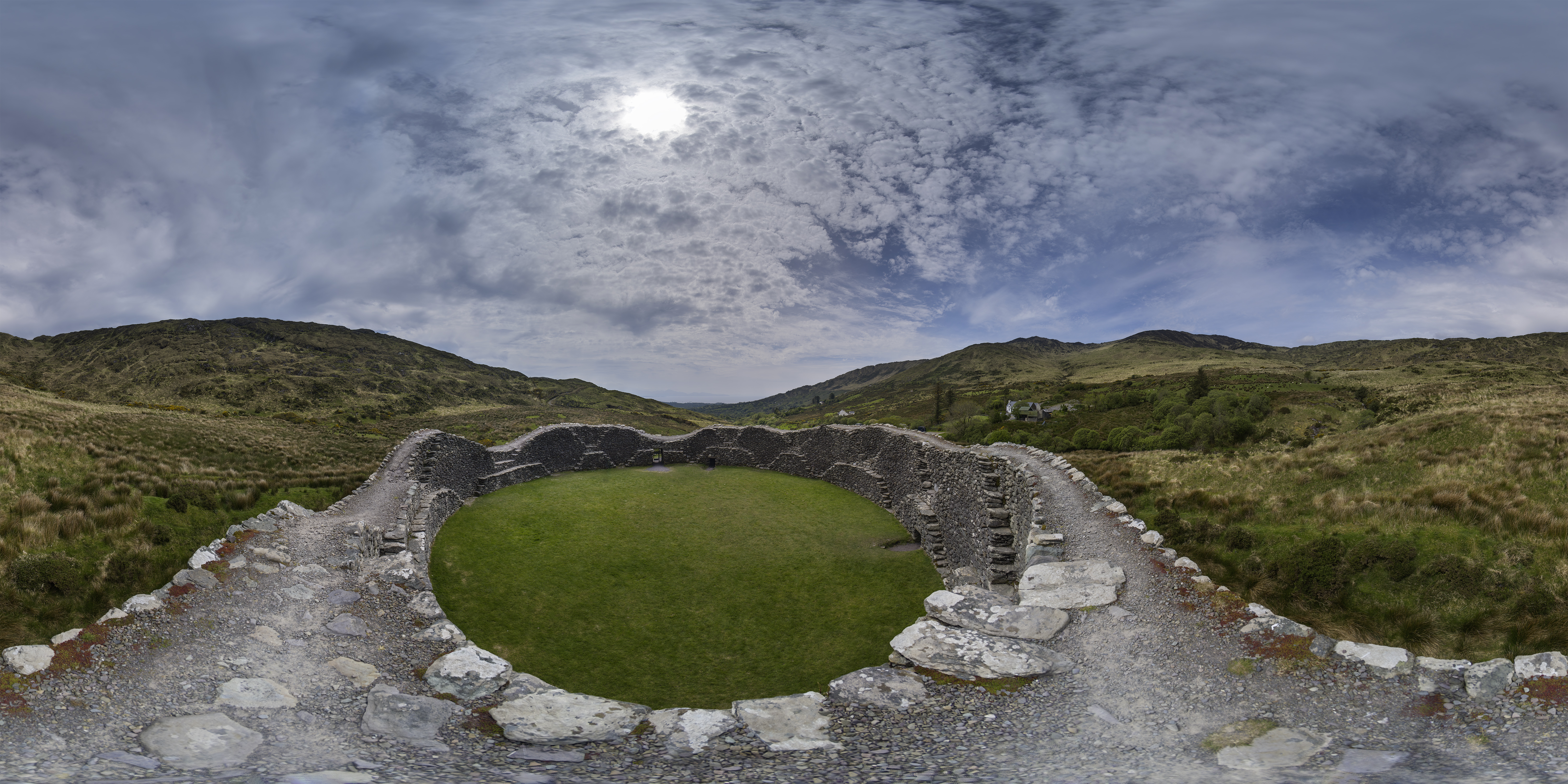 Staigue Stone Fort ist ...